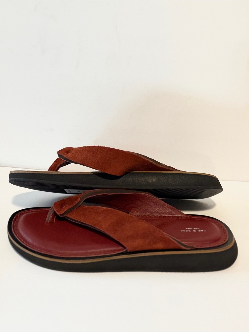 Rag & Bone Parker Suede Thong Sandals in Rust Size 37 NWT - Picture 2 of 6